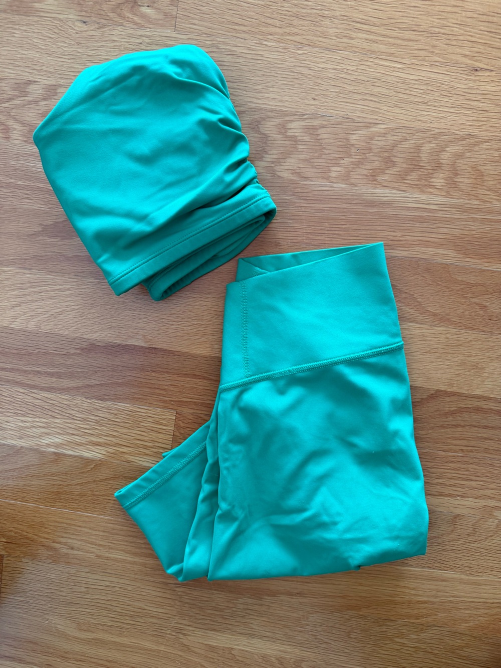 JoyLab Teal Green Racerback bra and matching High-Waist bike Shorts - Picture 2 of 6